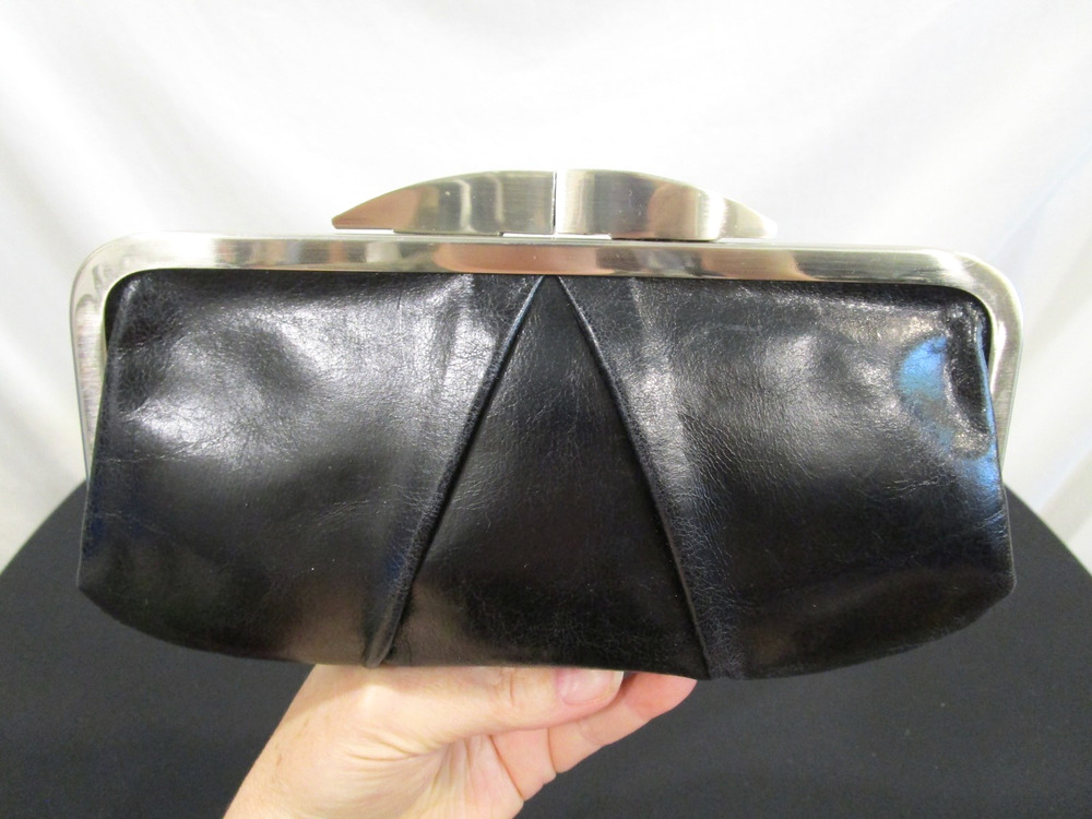 VTG Hobo International Hayley Black Leather Kisslock Pouch Clutch Wallet